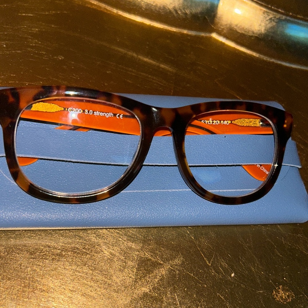 Never Worn Excellent Condition J. McLaughlin readers -3.0 strength